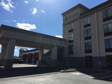 Hotel HOLIDAY INN DANBURY-BETHEL @ I-84