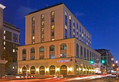Hotel COURTYARD STAMFORD DOWNTOWN
