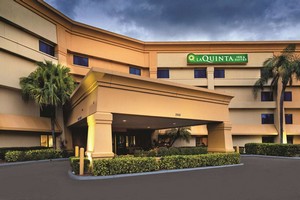 Hotel LA QUINTA INN & SUITES MIAMI AIRPORT EAST