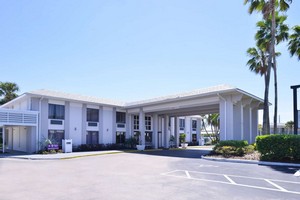 Hotel CLARION INN & SUITES ORLANDO