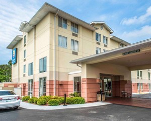 Hotel COMFORT INN & SUITES