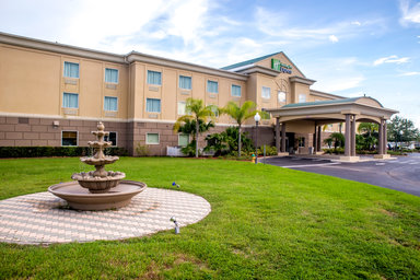 Hotel HOLIDAY INN EXPRESS & SUITES COCOA