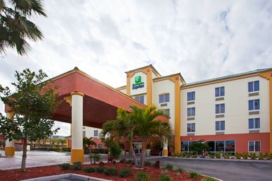Hotel HOLIDAY INN EXPRESS & SUITES COCOA BEACH