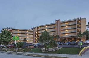 Hotel LA QUINTA INN & SUITES COCOA BEACH OCEANFRONT