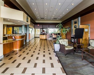 Hotel QUALITY INN AND SUITES PORT CANAVER