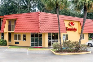 Hotel ECONO LODGE LIVE OAK