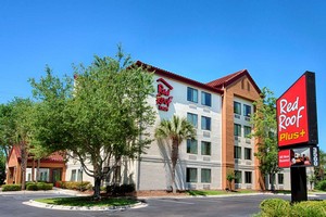 Hotel RED ROOF PLUS GAINESVILLE