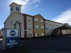 Hotel BEST WESTERN GREENTREE INN & SUITES