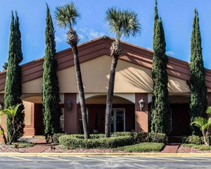 Hotel ECONO LODGE INN & SUITES NEAR FLORIDA MALL
