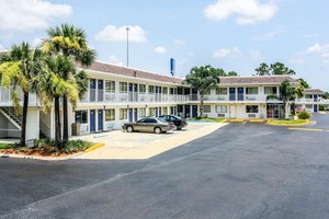 Hotel MOTEL 6 JACKSONVILLE - ORANGE PARK