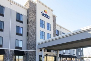 Hotel COMFORT INN AND SUITES