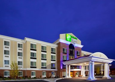 Hotel HOLIDAY INN EXPRESS & SUITES NIAGARA FALLS