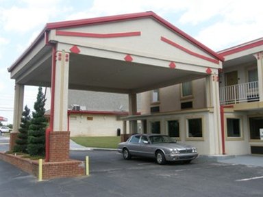 Hotel FAIRBRIDGE INN AND SUITES MCDONOUGH