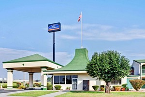 Hotel HOWARD JOHNSON MCDONOUGH GA