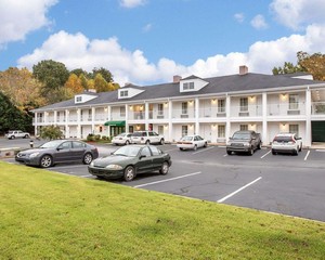 Hotel QUALITY INN CARROLLTON