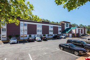 Hotel QUALITY INN & SUITES ATLANTA