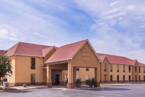 Hotel SUPER 8 TALLAPOOSA