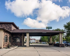 Hotel QUALITY SUITES FARGO