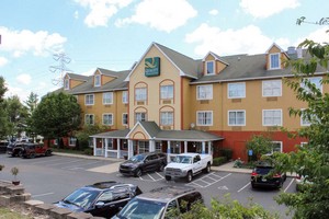 Hotel QUALITY INN & SUITES CINCINNATI SHARONVILLE