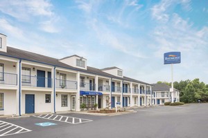 Hotel BAYMONT INN & SUITES MACON I-475