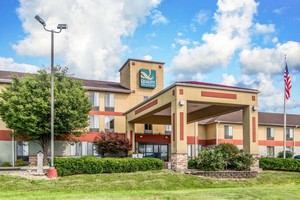 Hotel QUALITY INN & SUITES LAWRENCEBURG