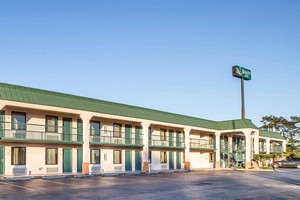 Hotel QUALITY INN BYRON