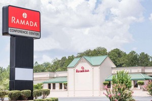 Hotel RAMADA BY WYNDHAM & SUITES WARNER ROBINS