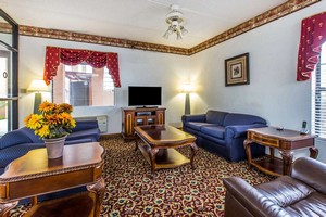 Hotel ECONO LODGE INN, & SUITES