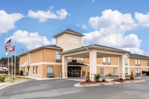 Hotel QUALITY INN FITZGERALD