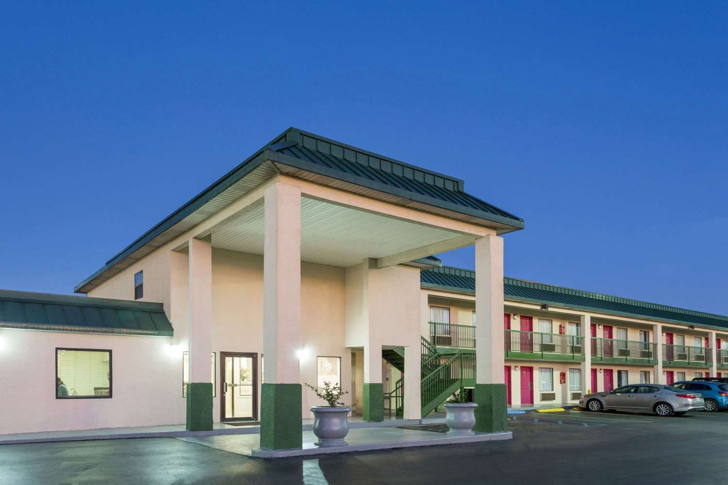 Hotel SUPER 8 ASHBURN