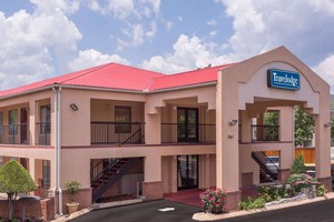 Hotel TRAVELODGE BY WYNDHAM, CHATTANOOGA/HAMILTON PLACE
