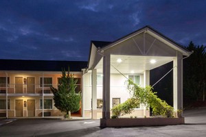 Hotel DAYS INN DAHLONEGA