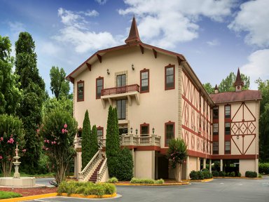 Hotel HAMPTON INN HELEN ON THE RIVER