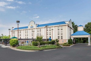 Hotel COMFORT INN & SUITES THOMSON
