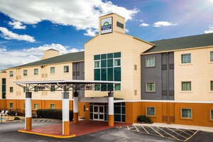Hotel DAYS INN & SUITES AUGUSTA NEAR FORT GORDON