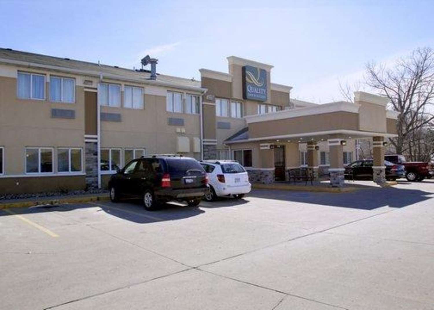 Hotel QUALITY INN & SUITES DES MOINES AIRPORT