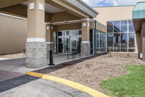 Hotel CLARION INN UNIVERSITY PLAZA