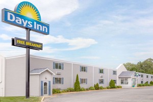 Hotel DAYS INN BY WYNDHAM CEDAR FALLS- UNIVERSITY PLAZA