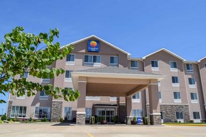 Hotel COMFORT INN AND SUITES