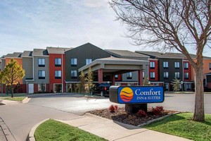 Hotel COMFORT INN & SUITES