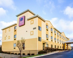 Hotel COMFORT SUITES LOMBARD - ADDISON