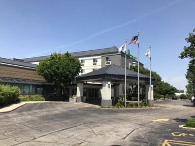 Hotel HOLIDAY INN & SUITES CHICAGO-CAROL STREAM (WHEATON)