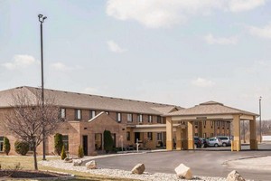 Hotel QUALITY INN
