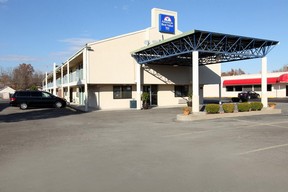 Hotel AMERICAS BEST VALUE INN AND SUITES CARBONDALE