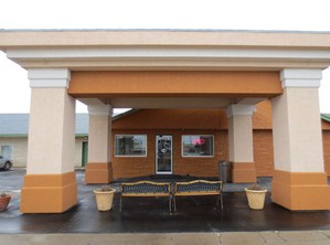 Hotel AMERICAS BEST INN AND SUITES EMPORIA