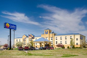 Hotel COMFORT INN & SUITES NEAR SPACE MUSEUM