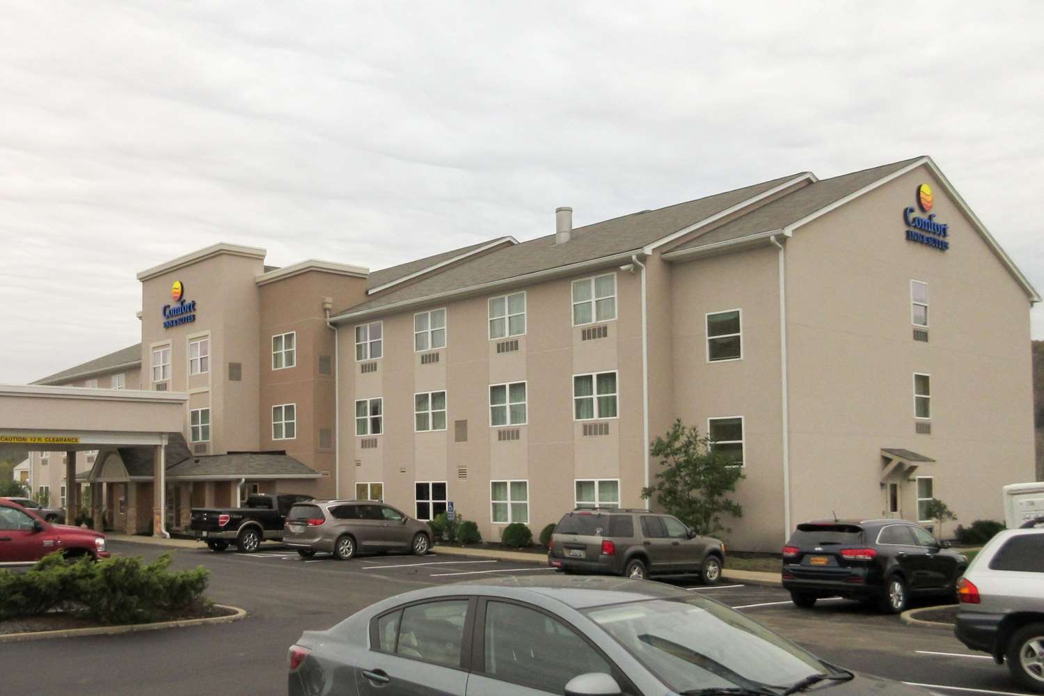 Hotel COMFORT INN & SUITES NORTHERN KENTUCKY