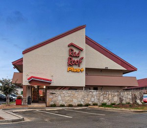 Hotel RED ROOF PLUS+ NASHVILLE NORTH-GOODLETTSVILLE