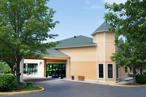 Hotel BAYMONT INN & SUITES WINCHESTER