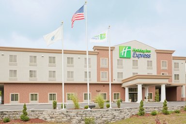 Hotel HOLIDAY INN EXPRESS PLAINVILLE - FOXBORO AREA